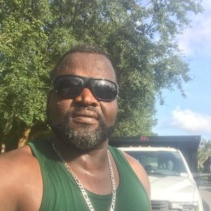 Meet your Posher, Johnantha